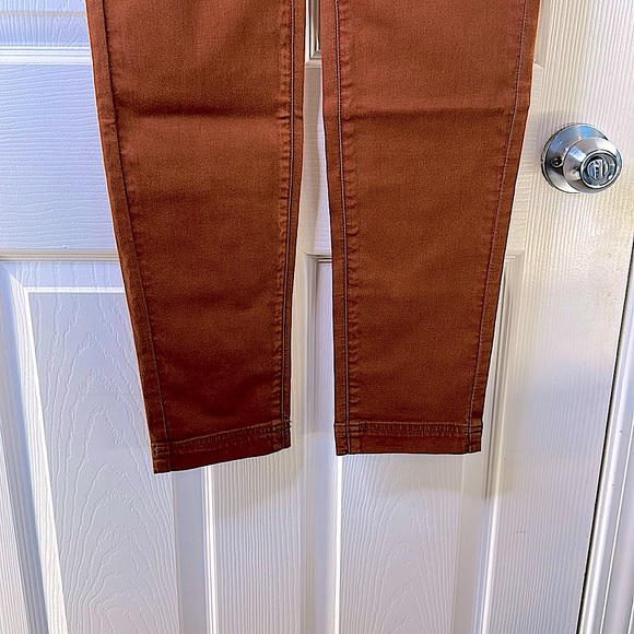 NWT - In motion cropped pants (JUNIPER) various sizes available!!! NEW - ❤️ - Picture 5 of 11